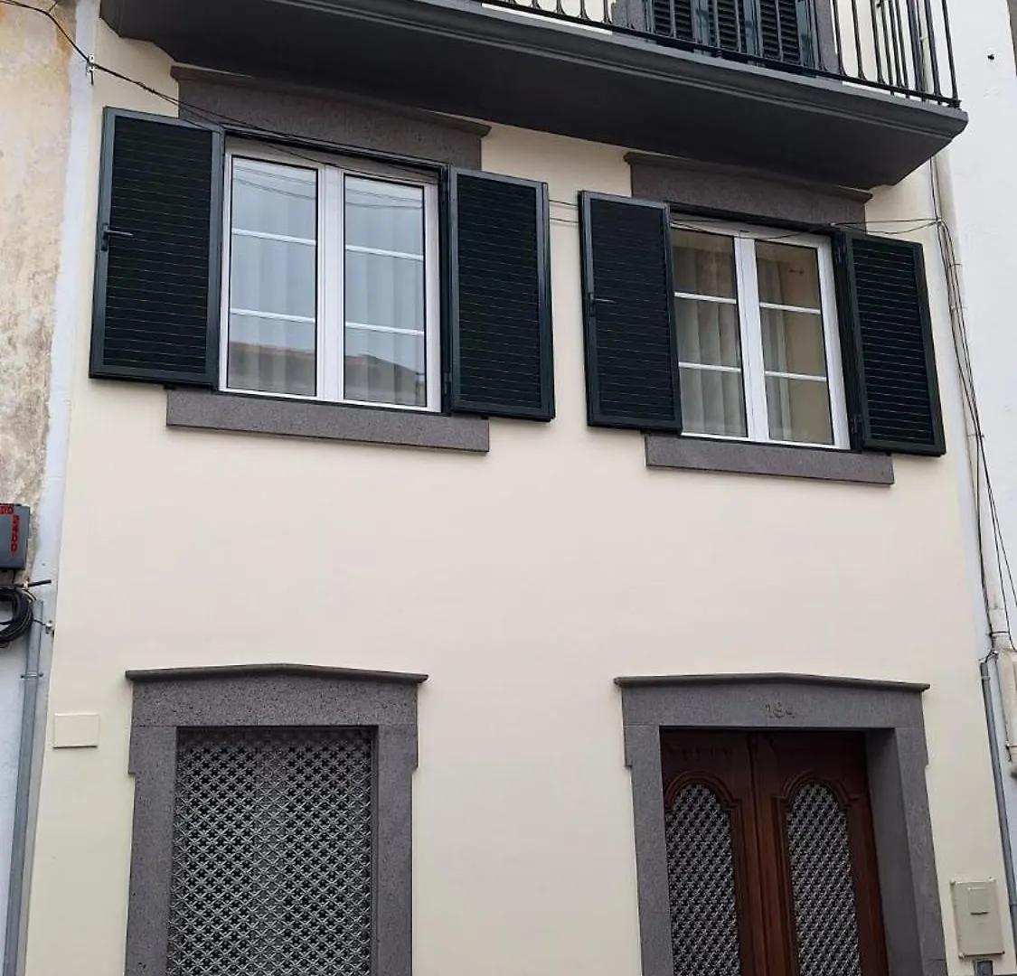 Theo'S City House Φουνκάλ